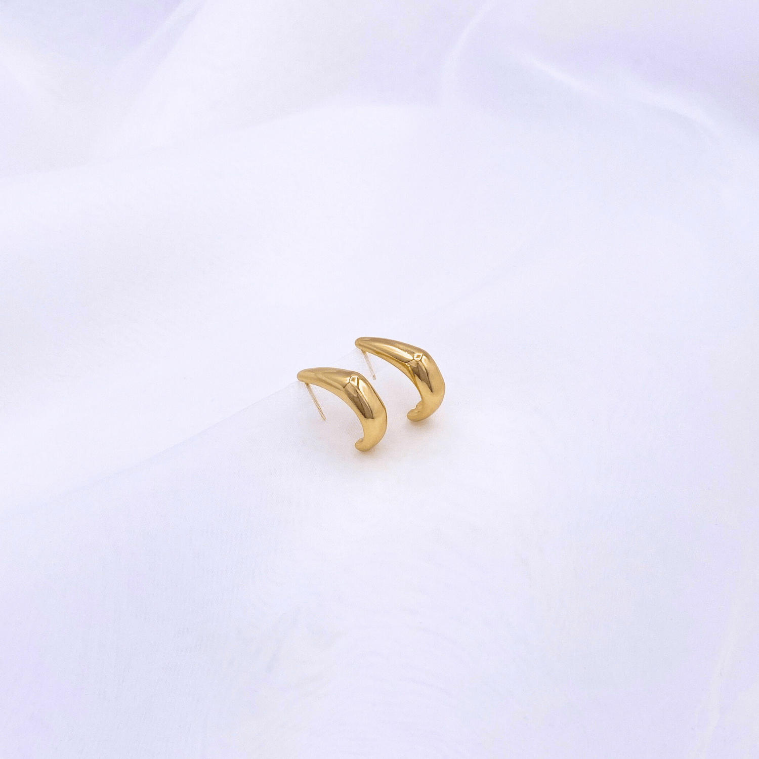 KLAD-C024 Earrings in Gold