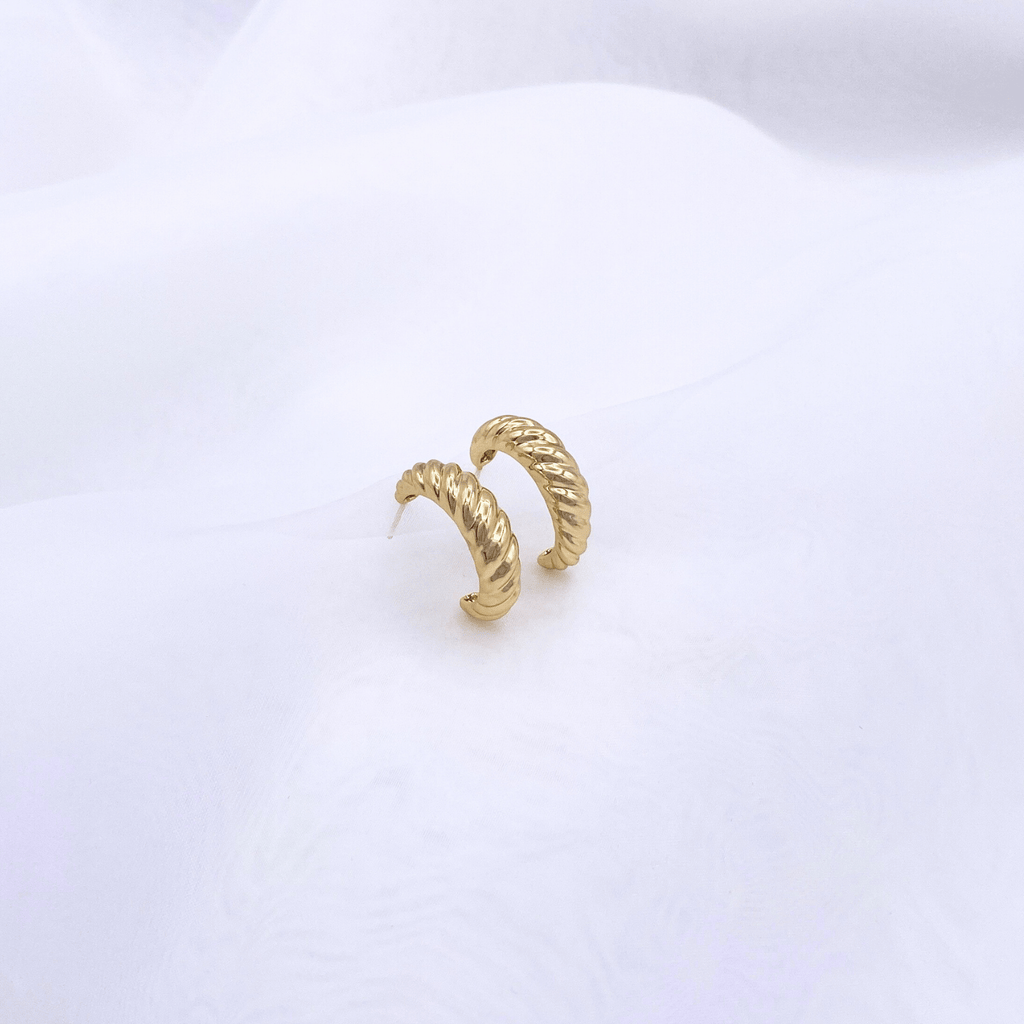 KLAD-C025 Earrings in Gold