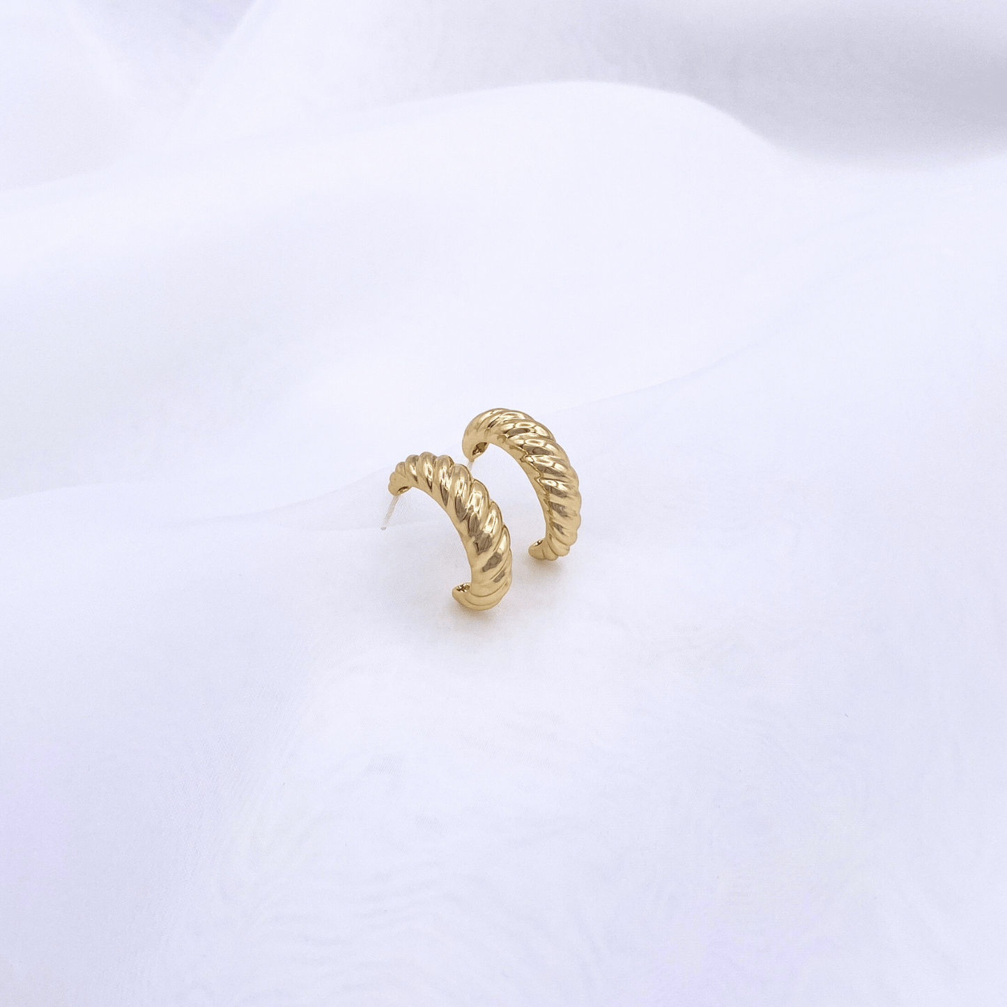 klad-c025 earrings in gold