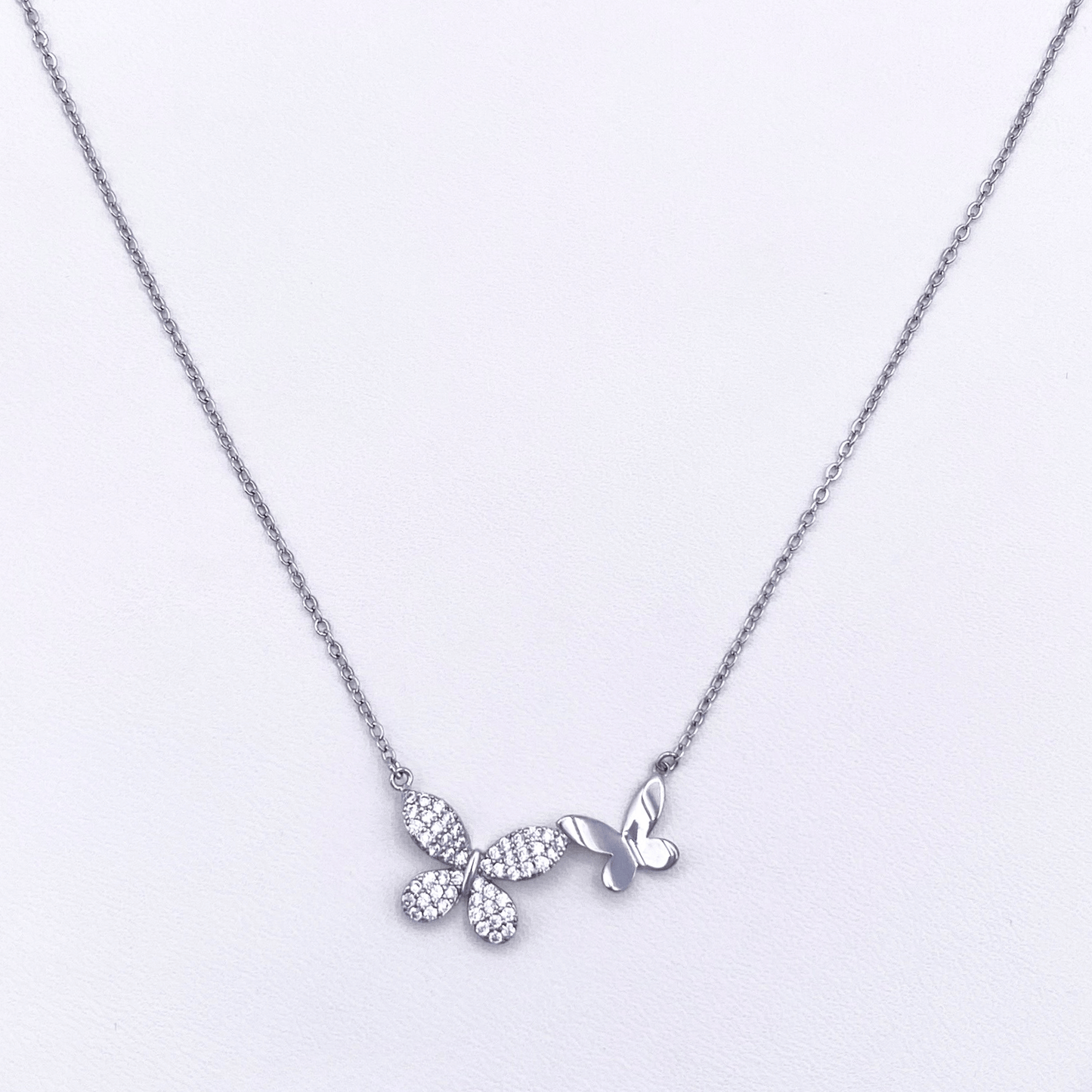 klara necklace in gold