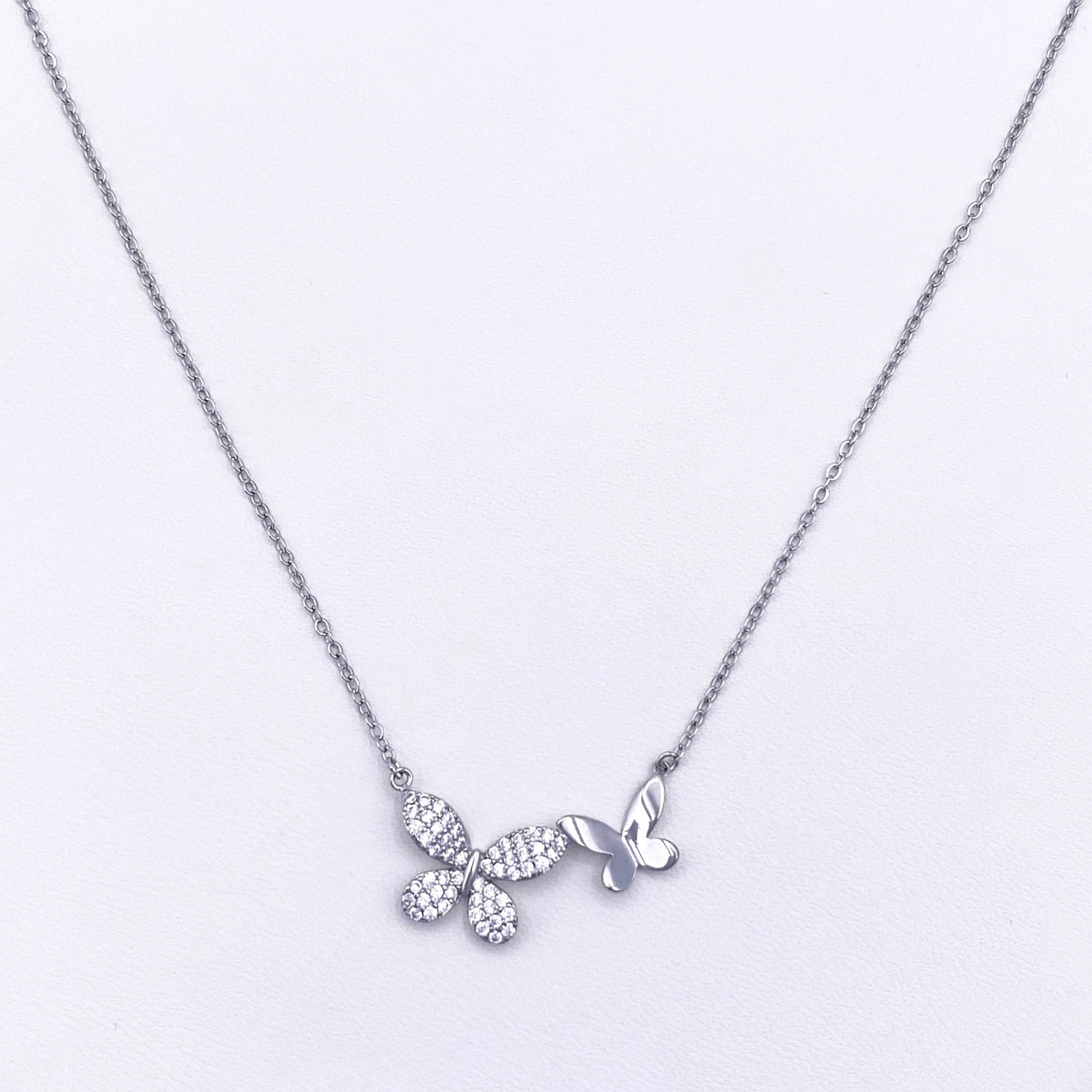 Klara Necklace in Gold