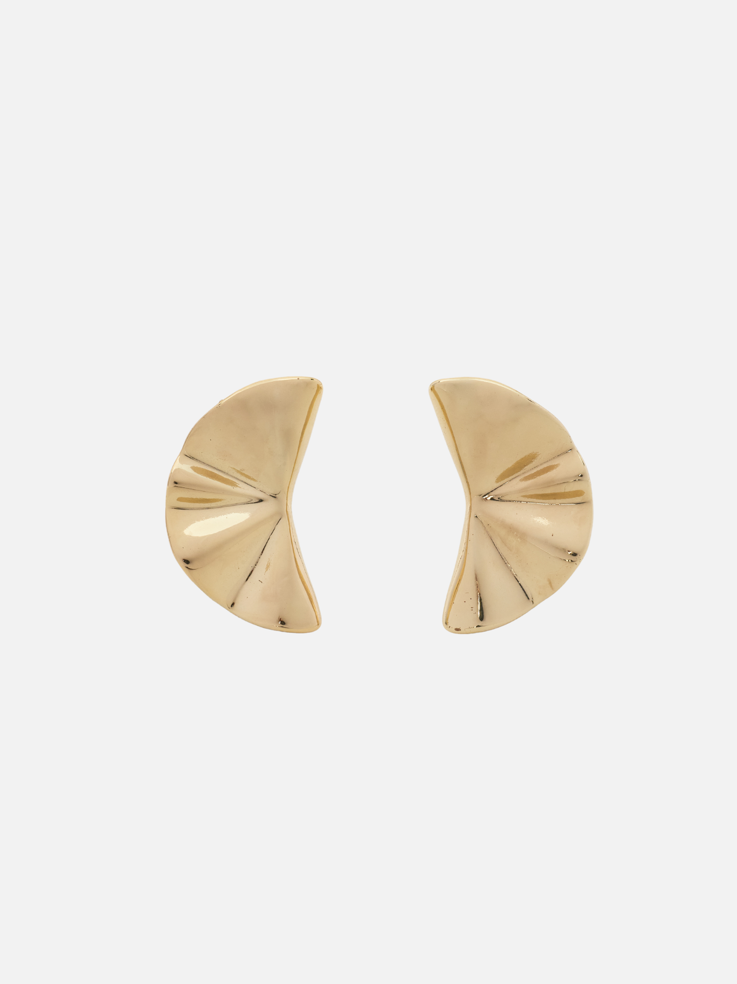 kaera crumpled fan stud earrings in gold