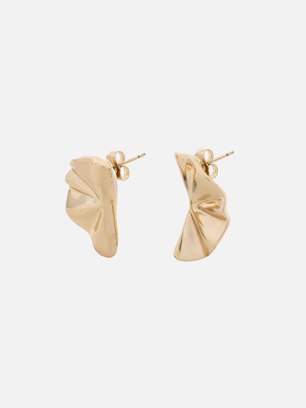 Kaera Crumpled Fan Stud Earrings in Gold