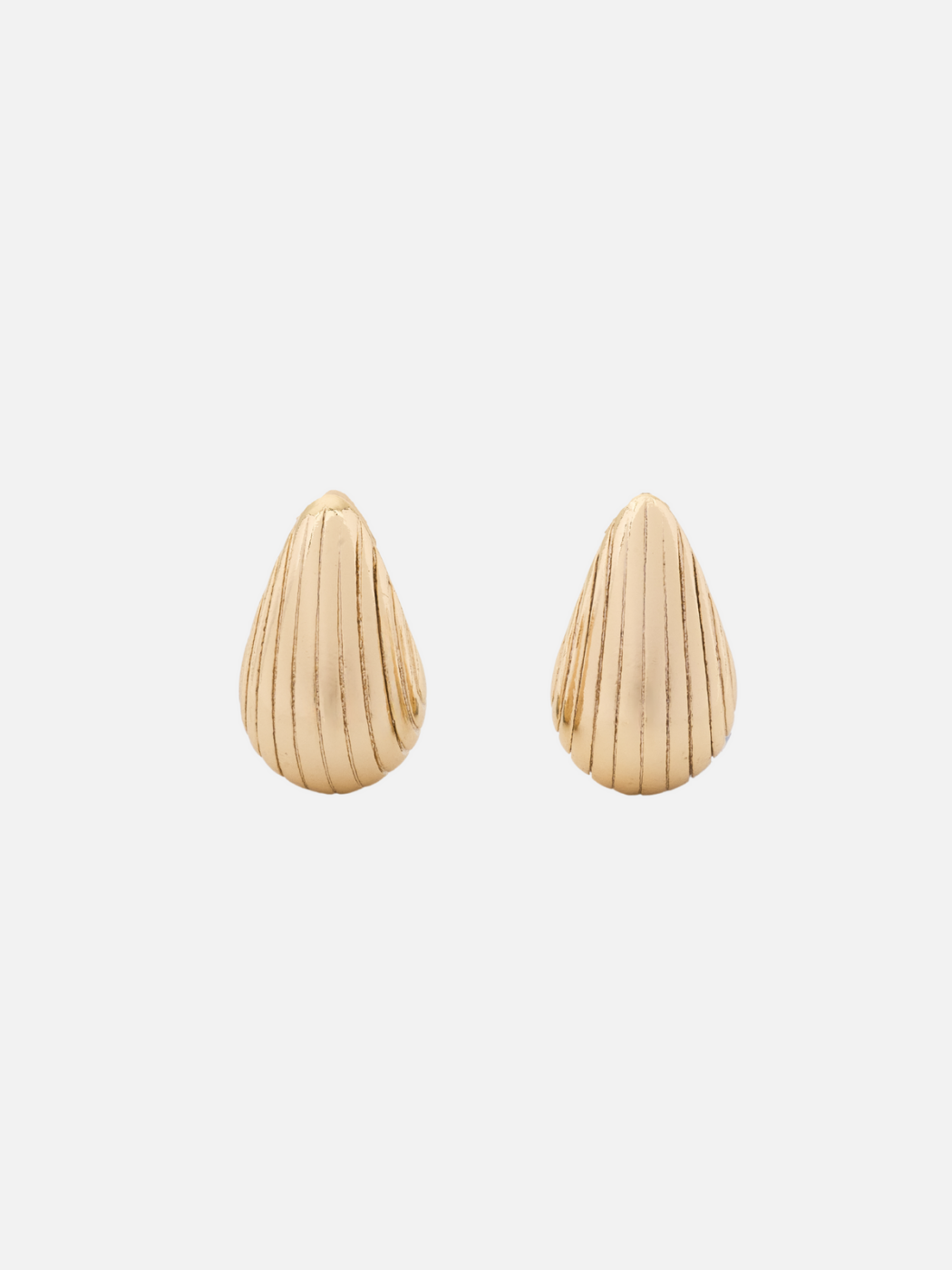 kalea rippled teardrop stud earrings in gold