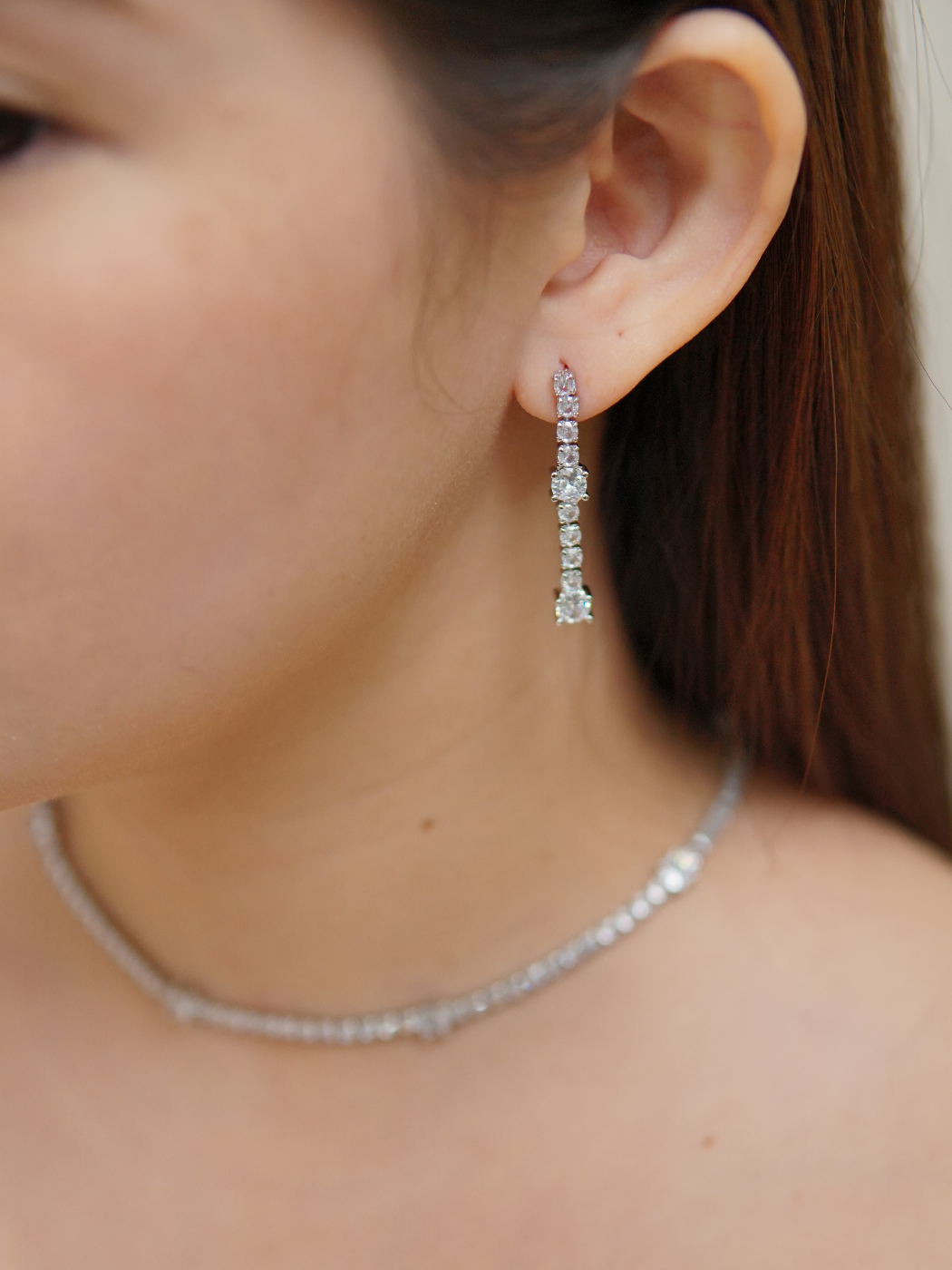 lilly occasion set in rhodium