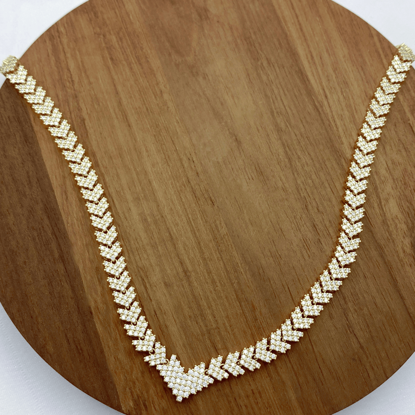 livia set in gold