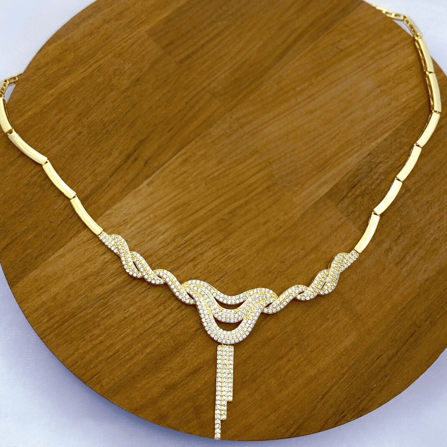 lizelle set in gold