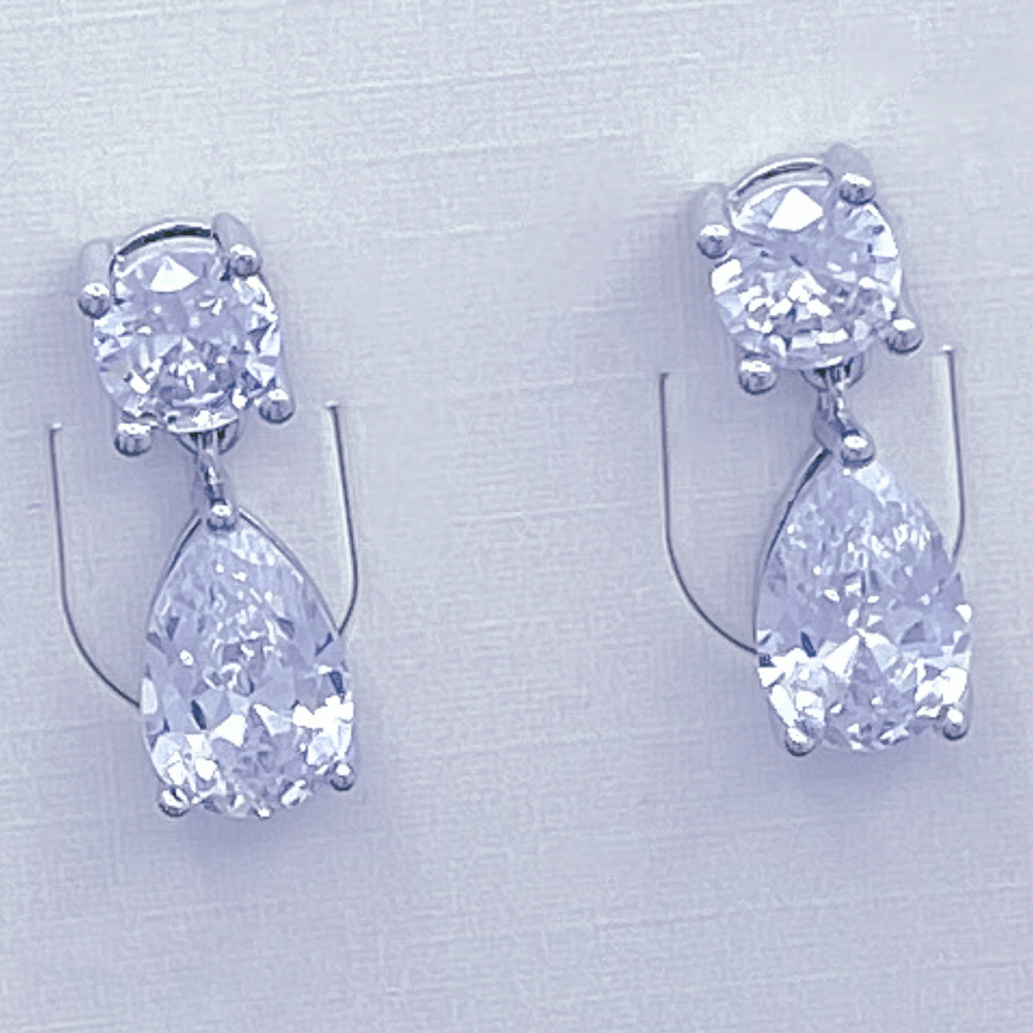 lorraine set in rhodium