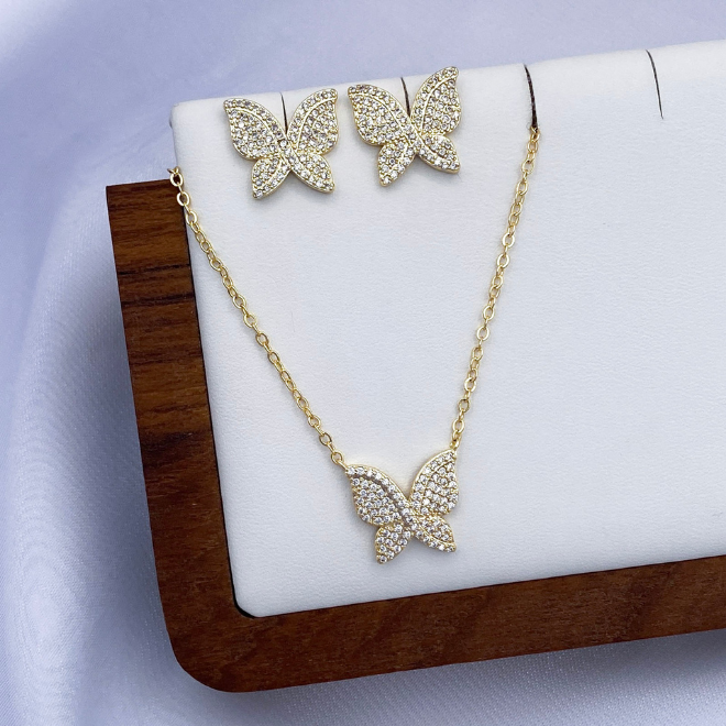 mabel jewelry set in gold
