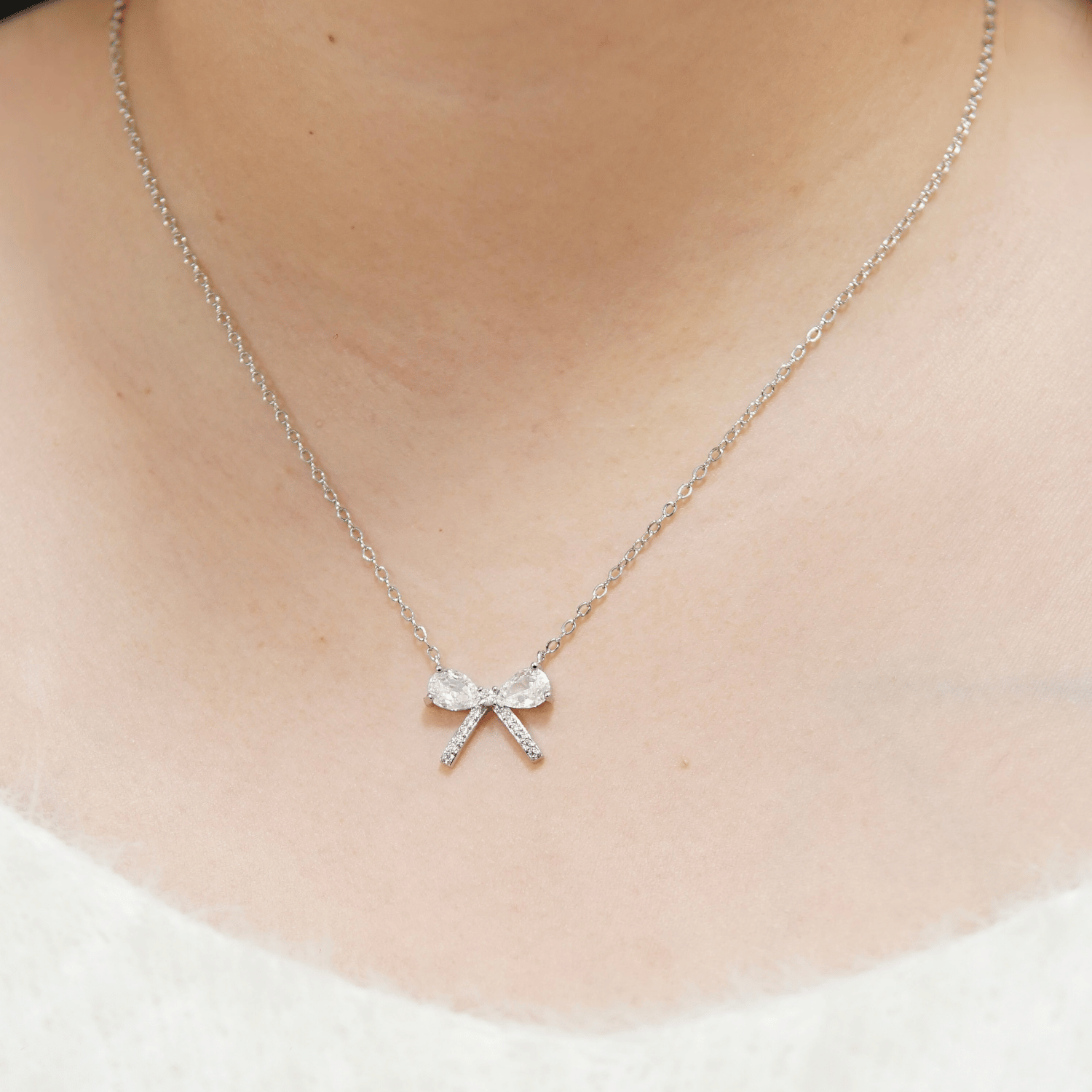 Madeline Jewelry Set in Rhodium