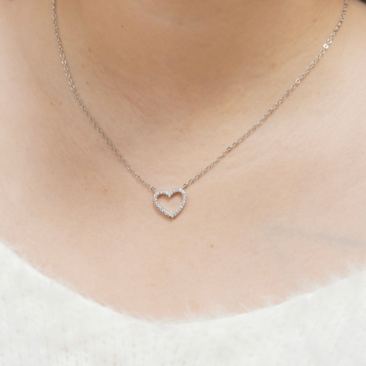 Maeda Jewelry Set in Rhodium