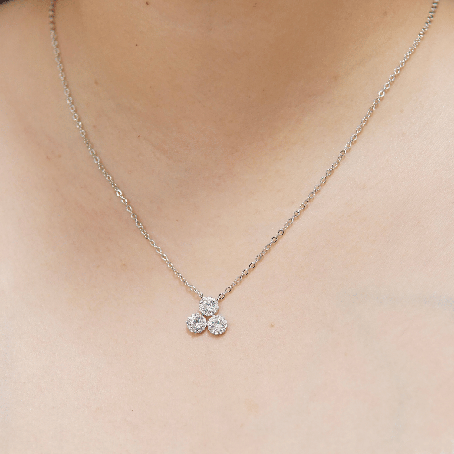 Maika Jewelry Set in Rhodium