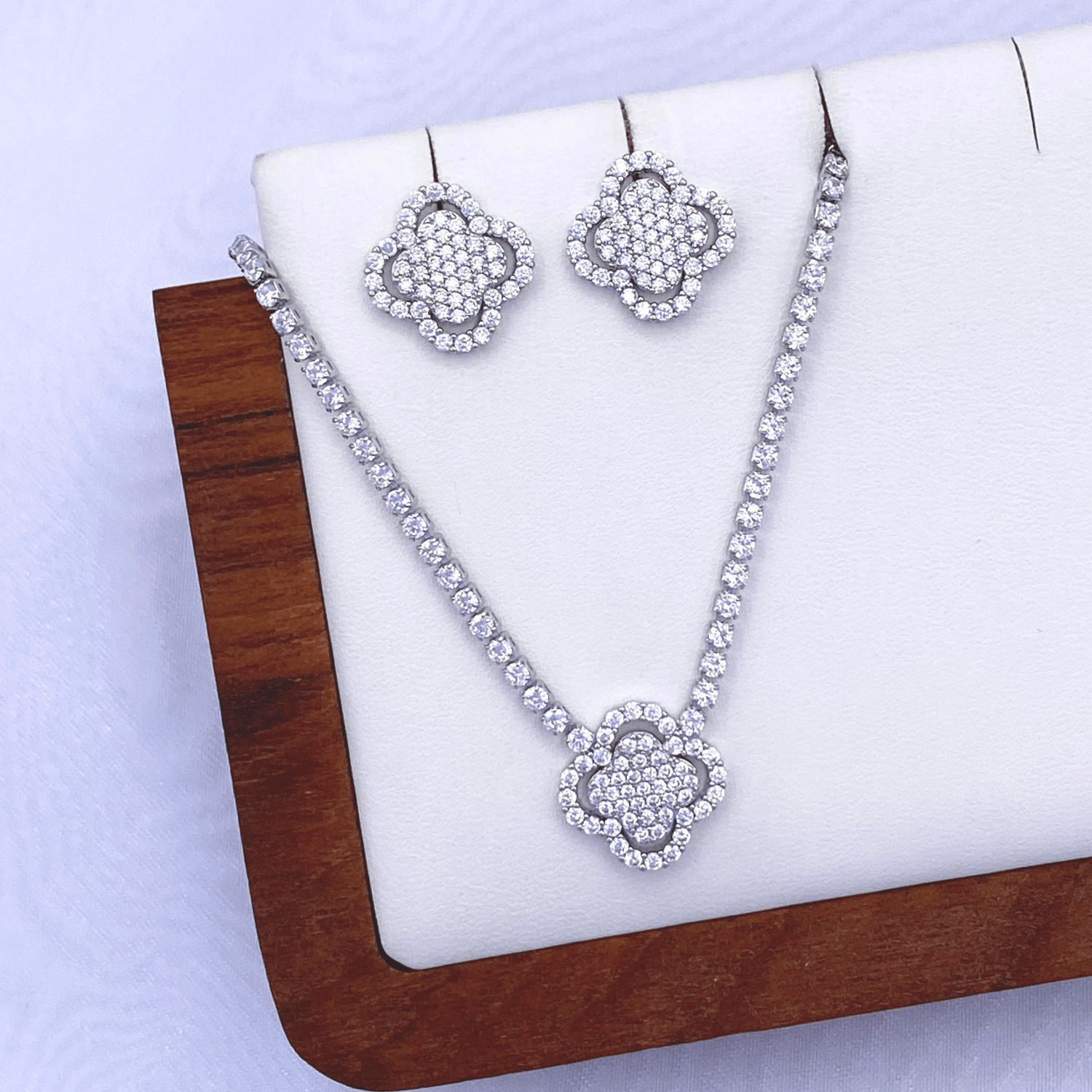 Marae Jewelry Set in Rhodium