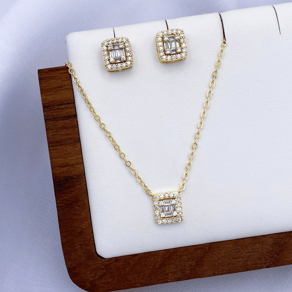 Martina 2-Way Set in Gold