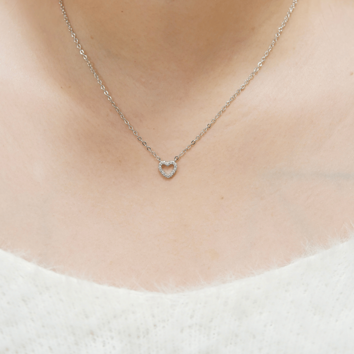 Maryanne Jewelry Set in Rhodium