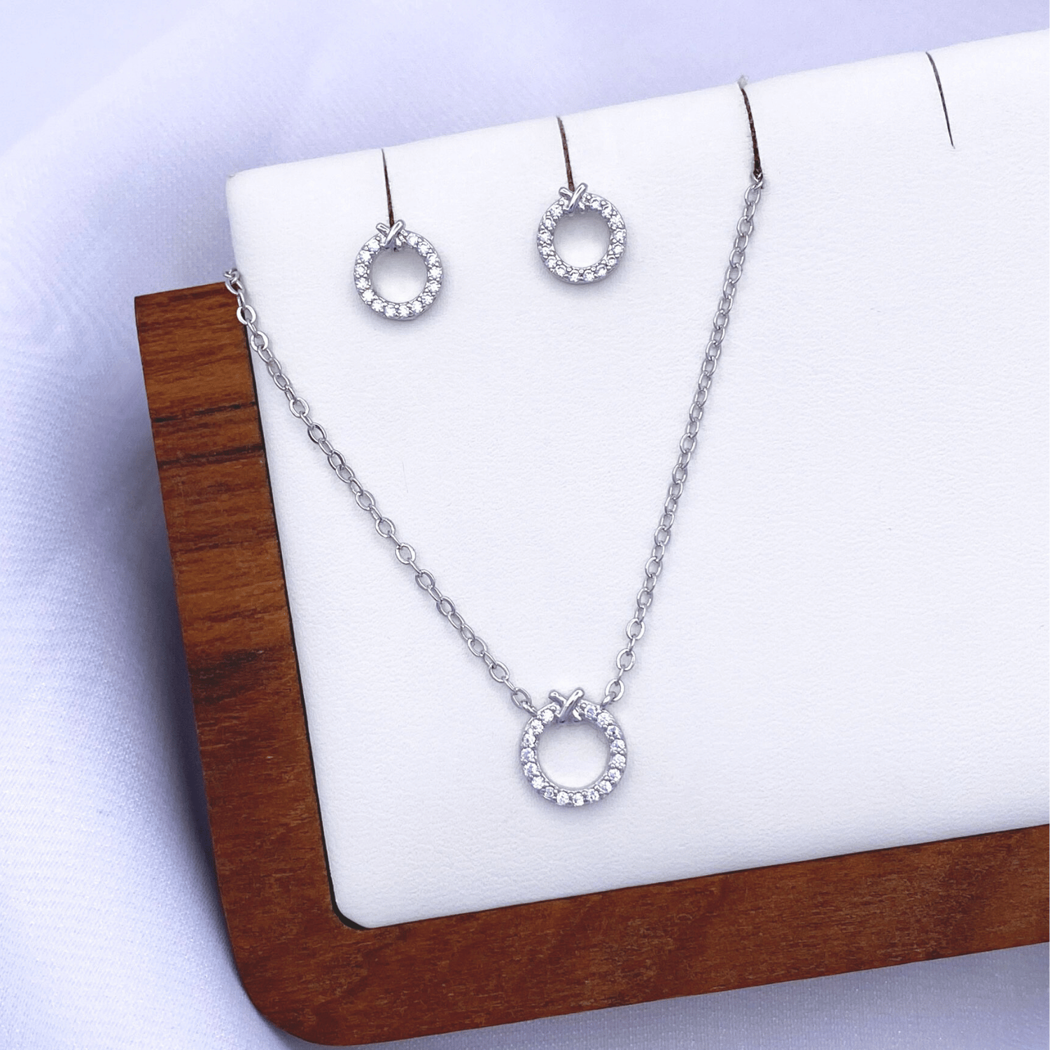 Mileen Jewelry Set in Rhodium