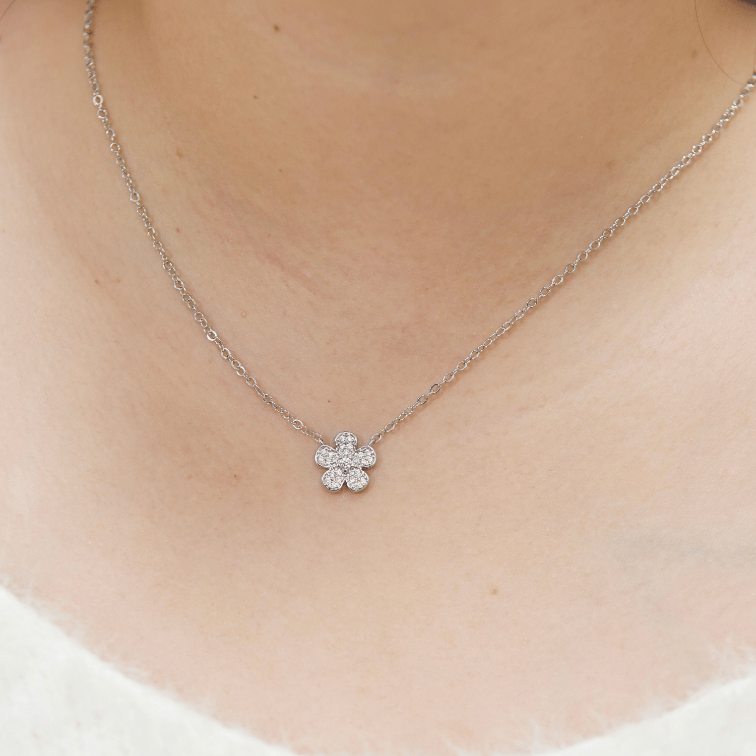 Mireille Jewelry Set in Rhodium