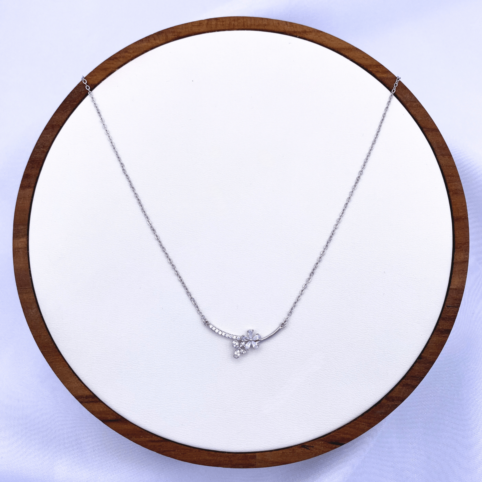 Nadie Necklace in Rhodium