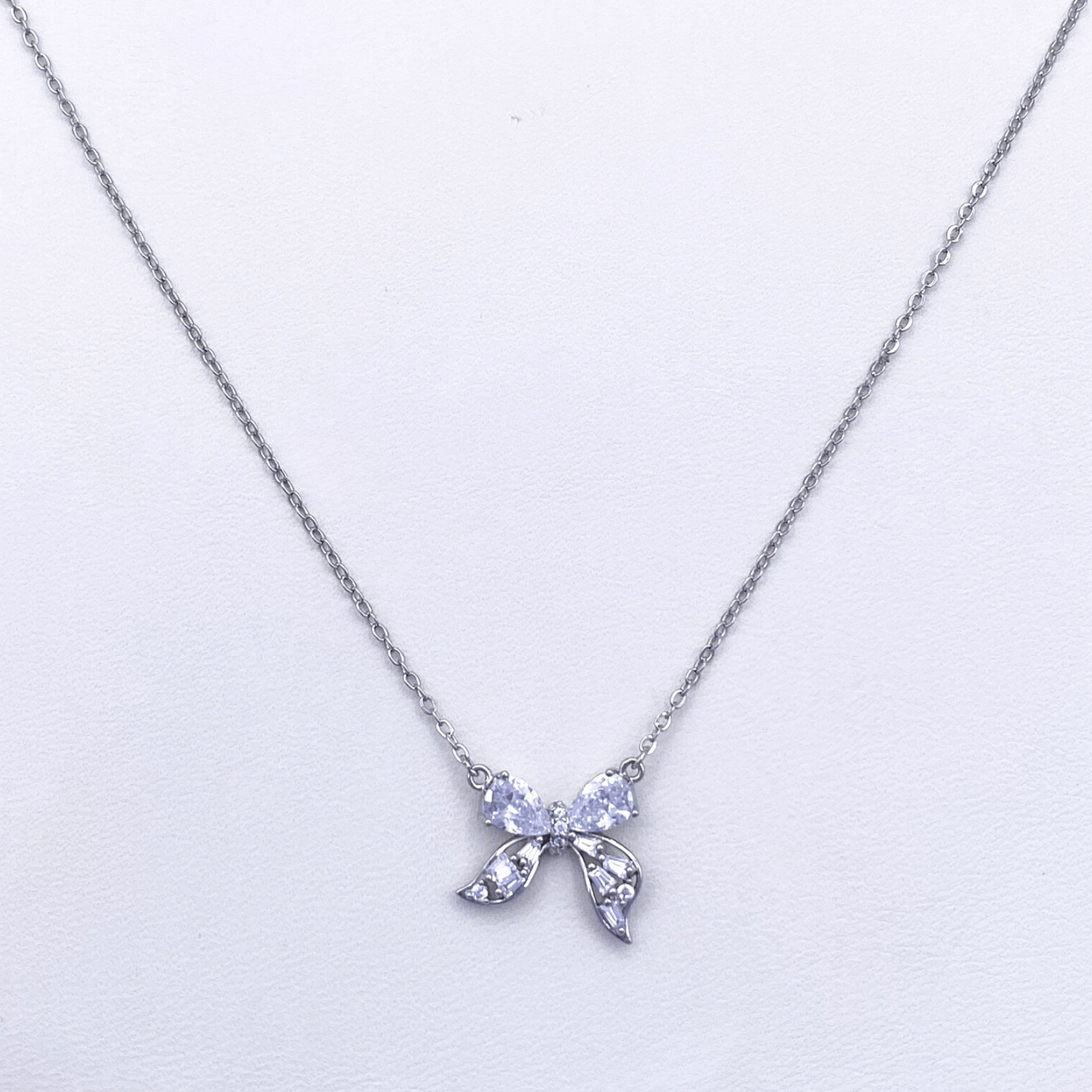 Naira Necklace in Rhodium