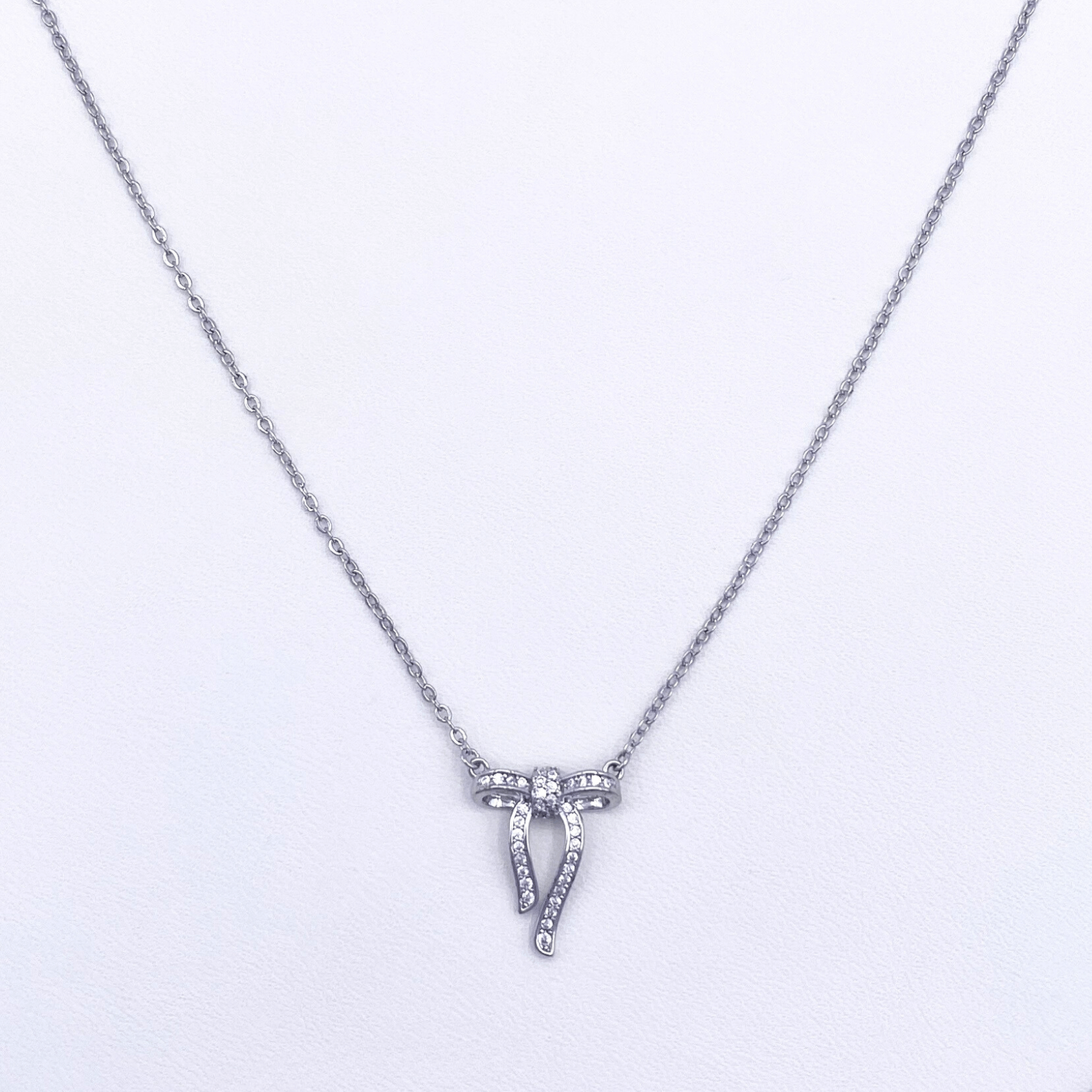Nerine Necklace in Rhodium