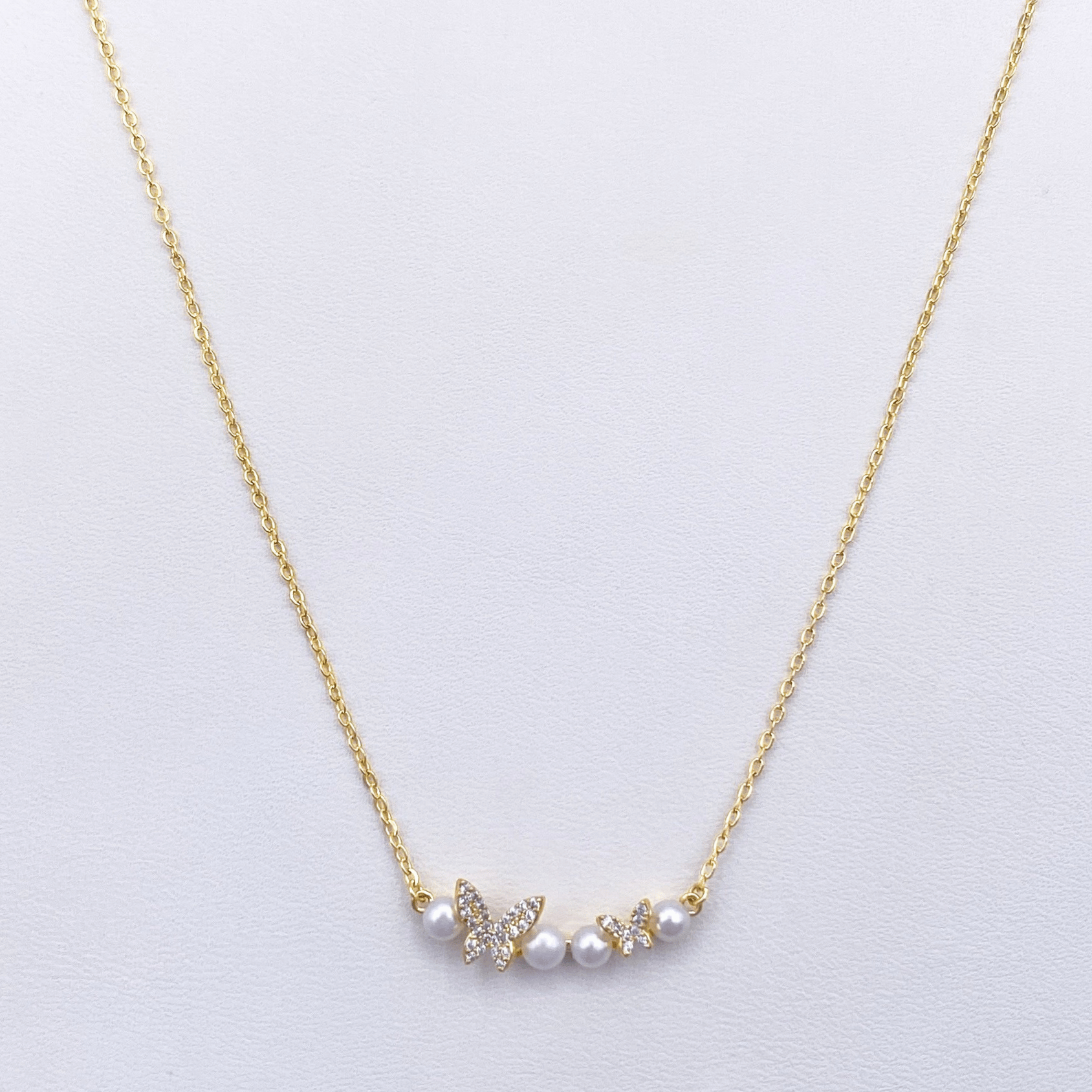 Nyssa Necklace in Gold