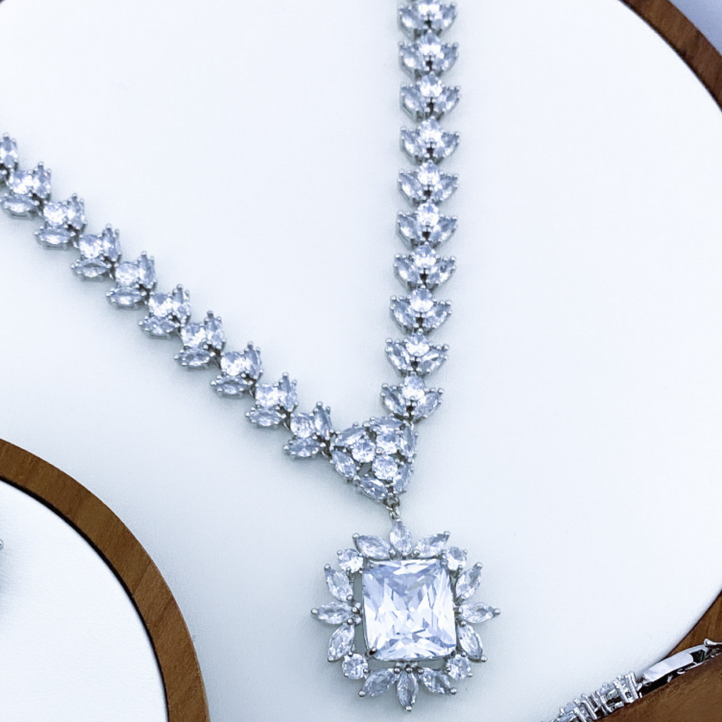 Neina Set in Rhodium