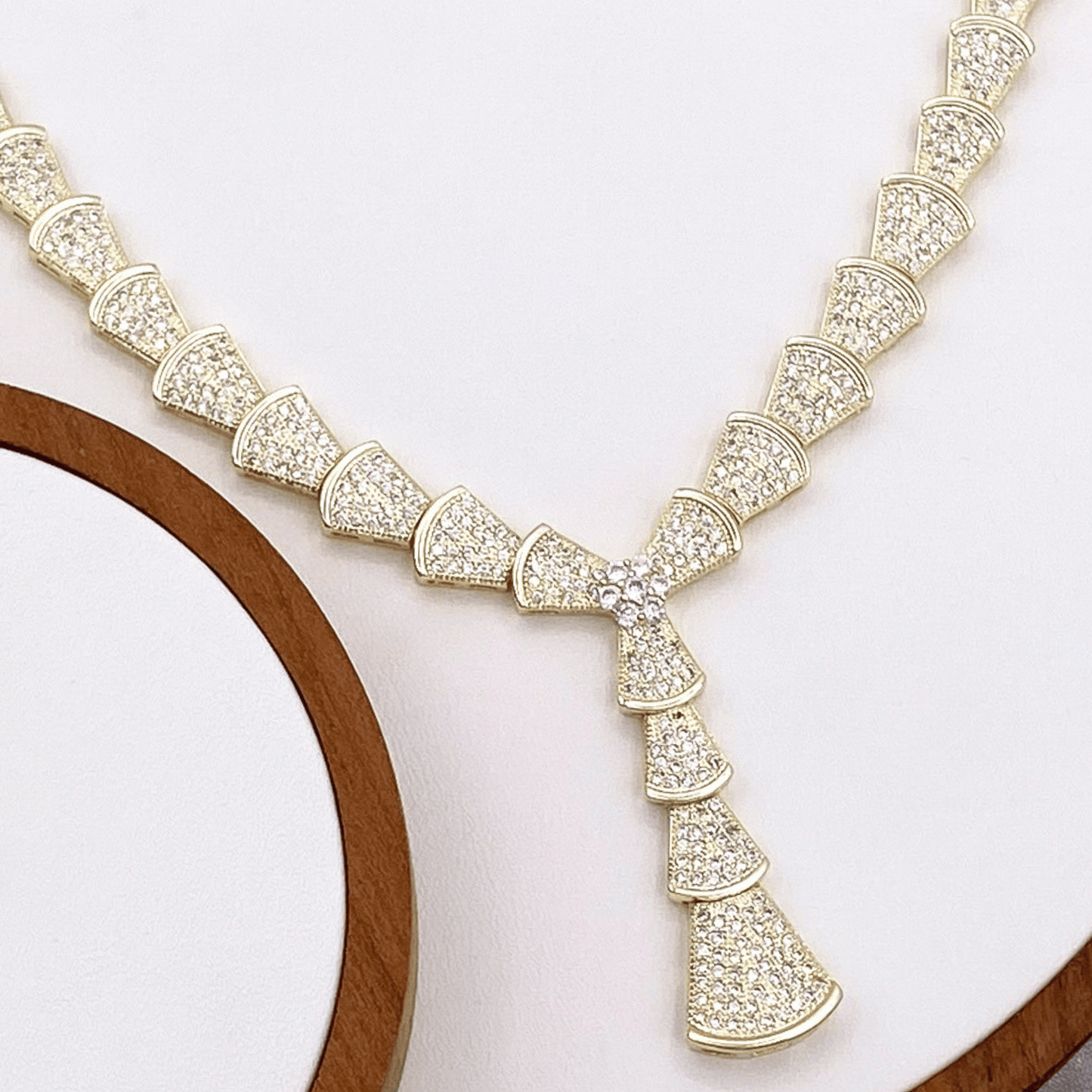noma set in gold
