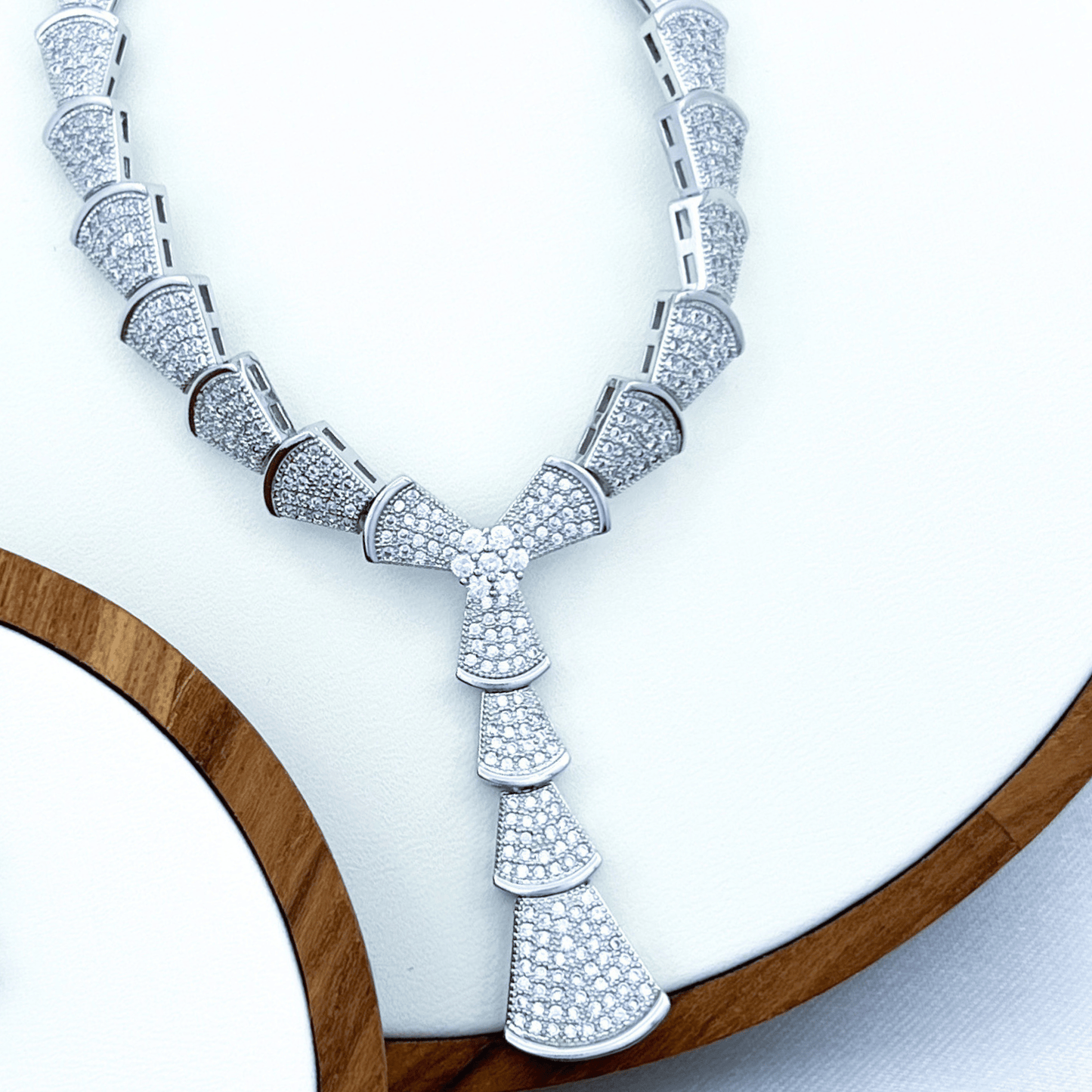 noma set in rhodium