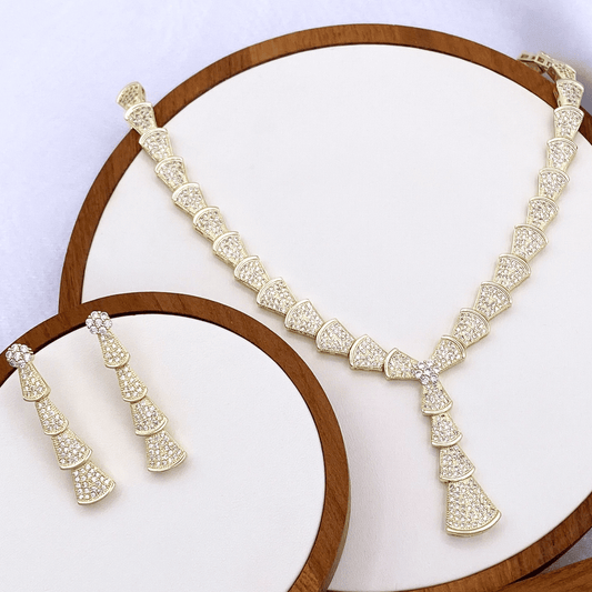 Noma Set in Gold