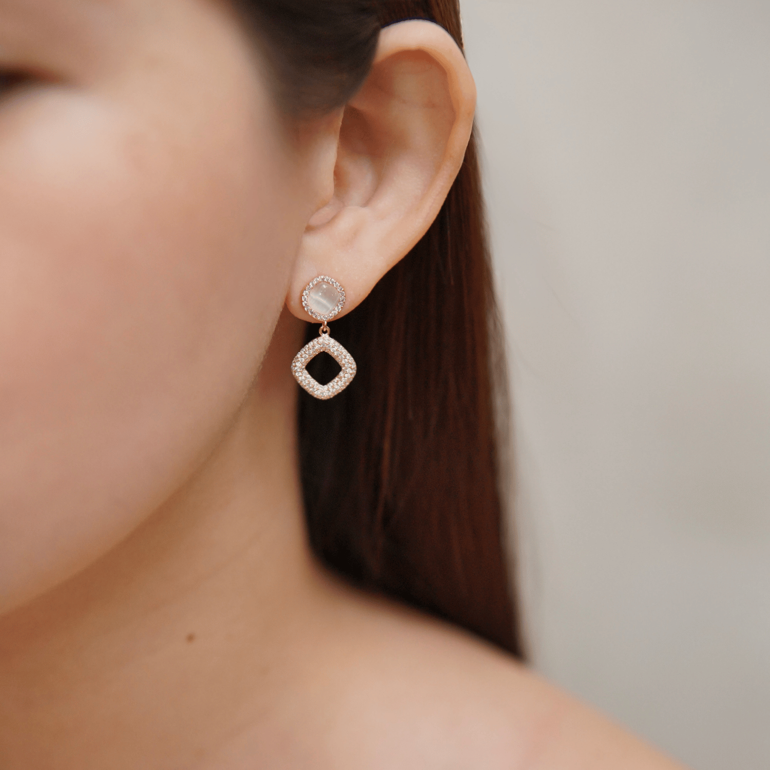 Eliza Dangling Earrings in Rose Gold
