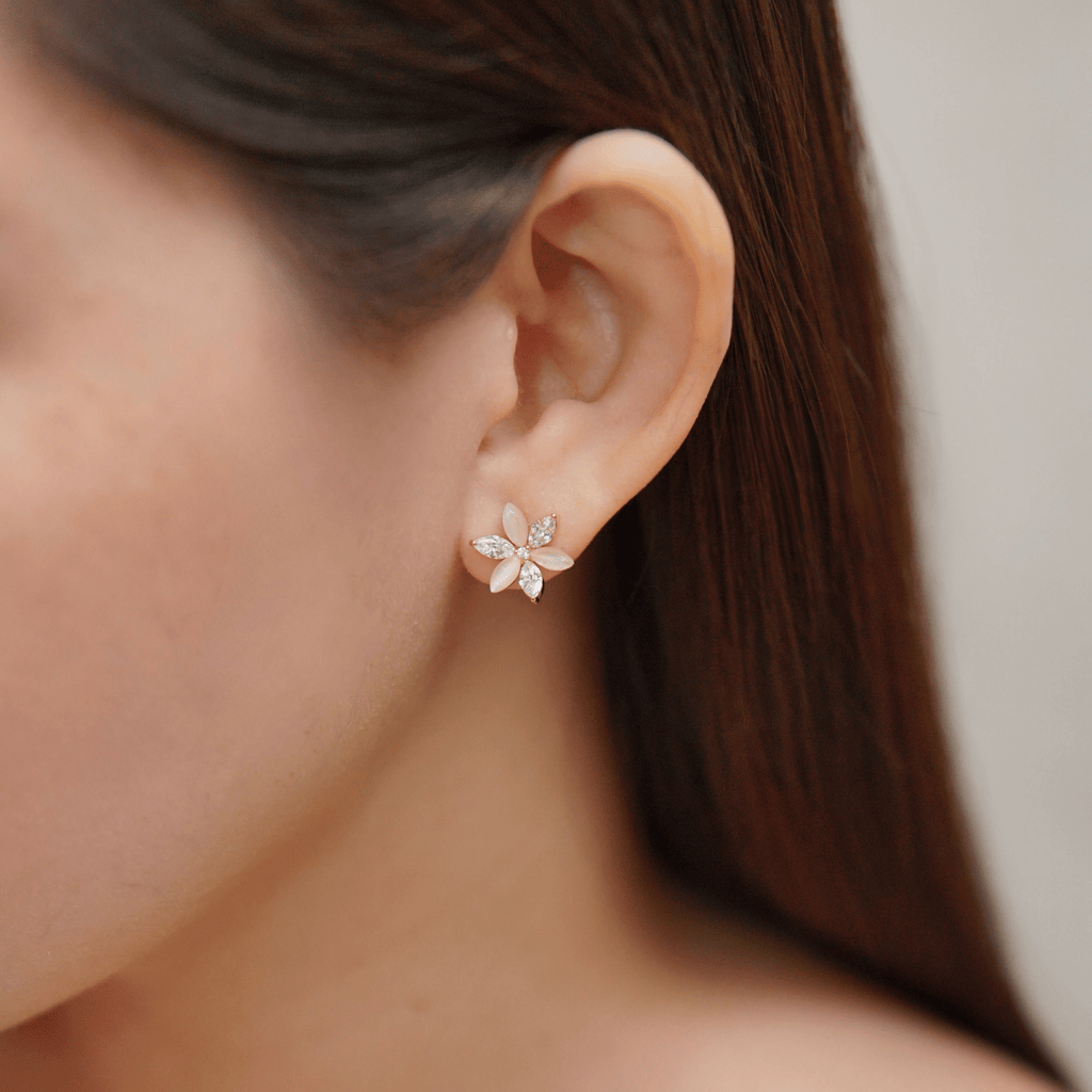 Eva Stud Earrings in Rose Gold