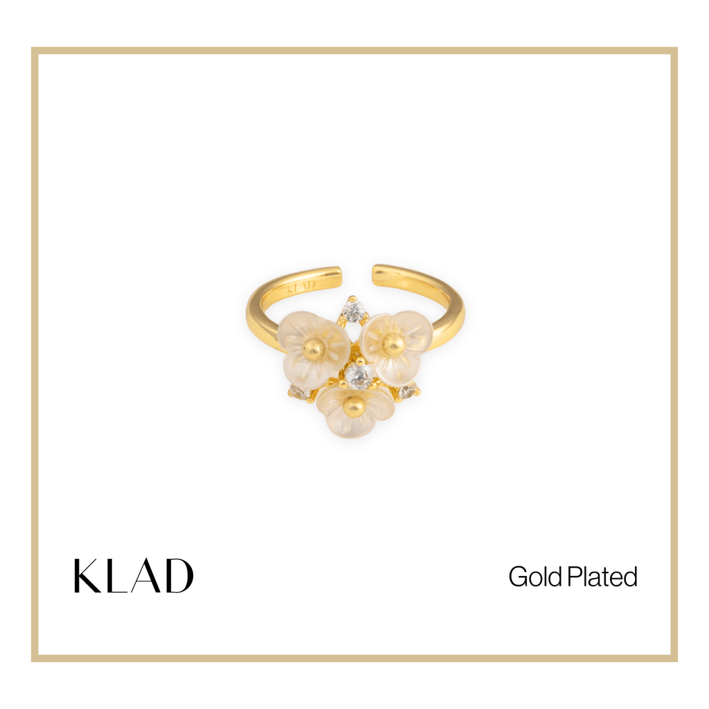 Raelix Ring in Gold