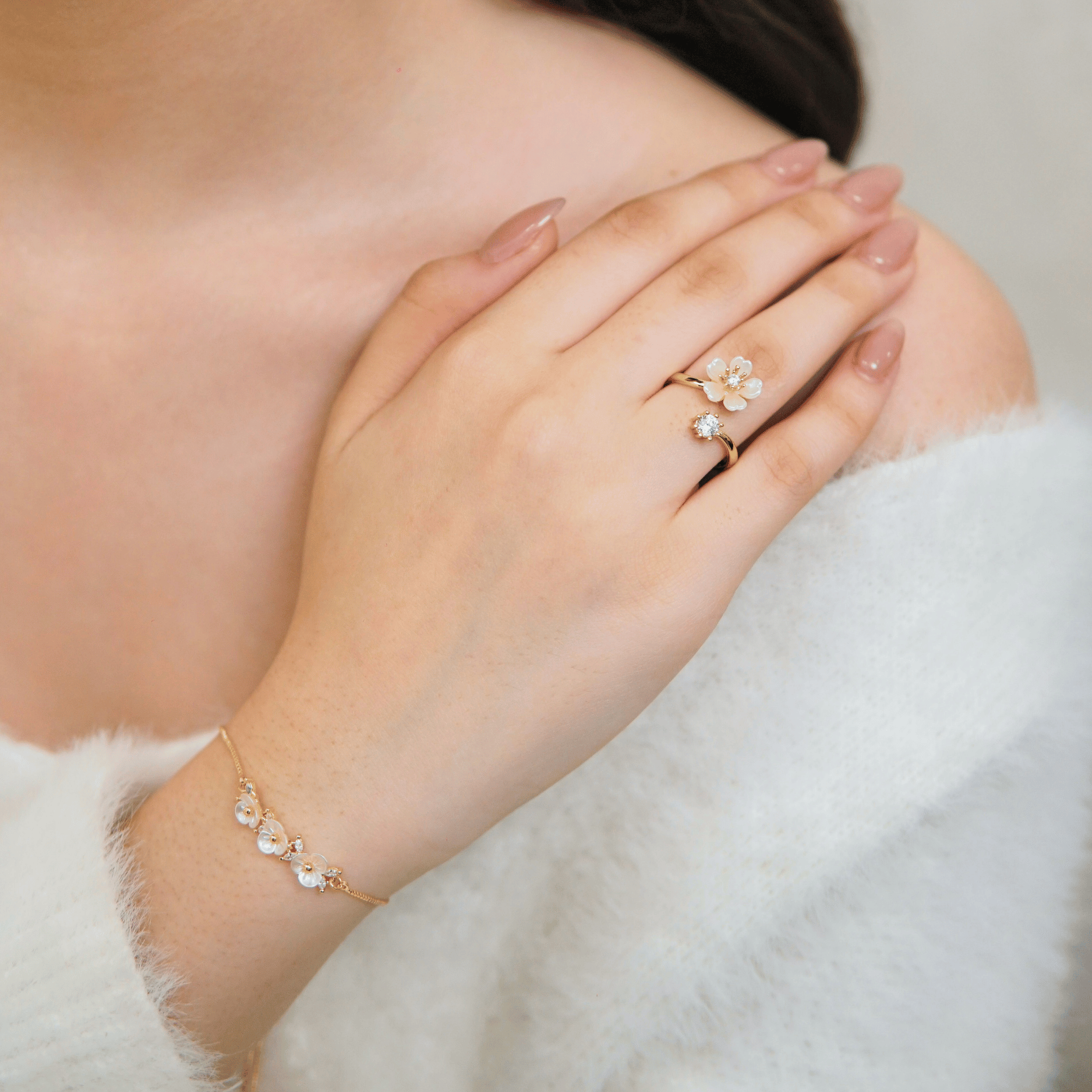 Ravea Ring in Gold
