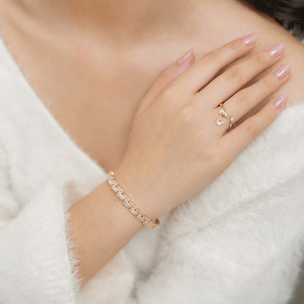 Riorae Ring in Gold