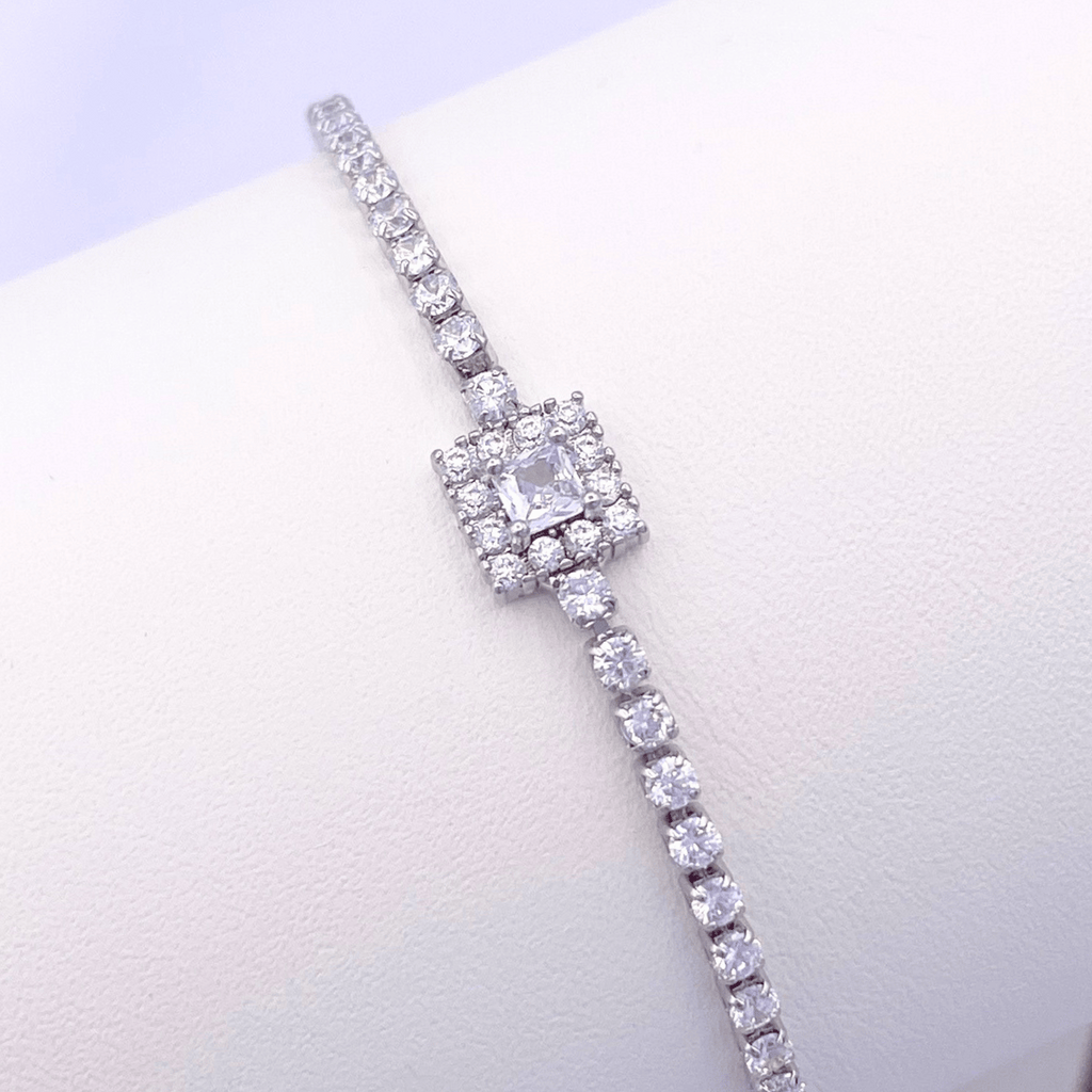 Safie Adjustable Bracelet in Rhodium