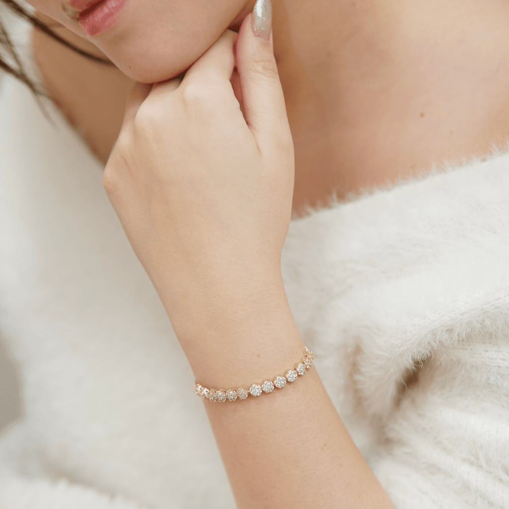 Serenea Adjustable Bracelet in Gold