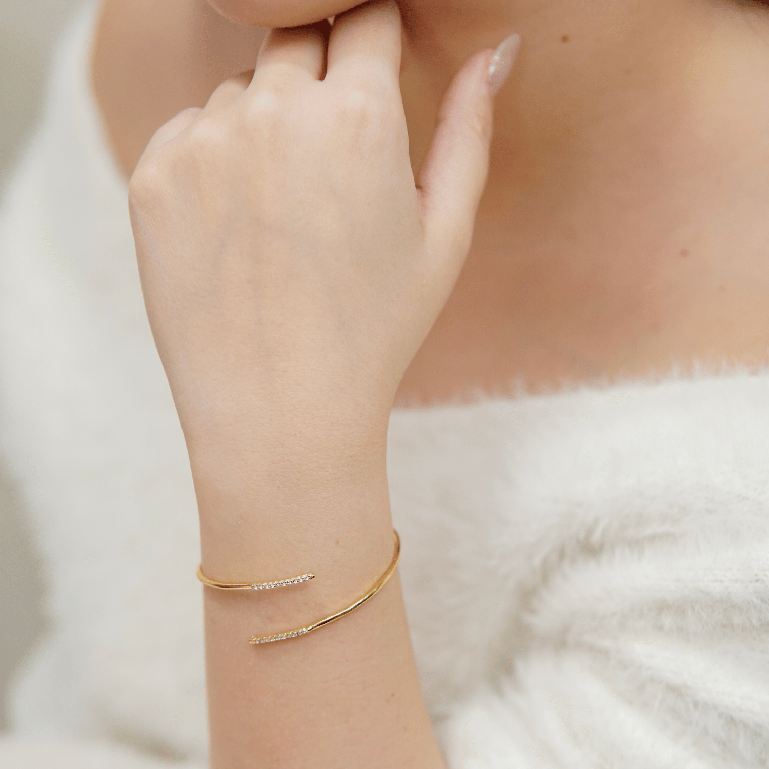 Tatiana Thin Bangles in Gold