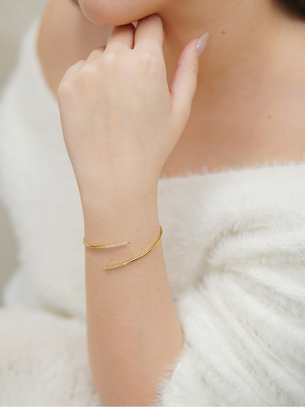 tatiana bangle in gold