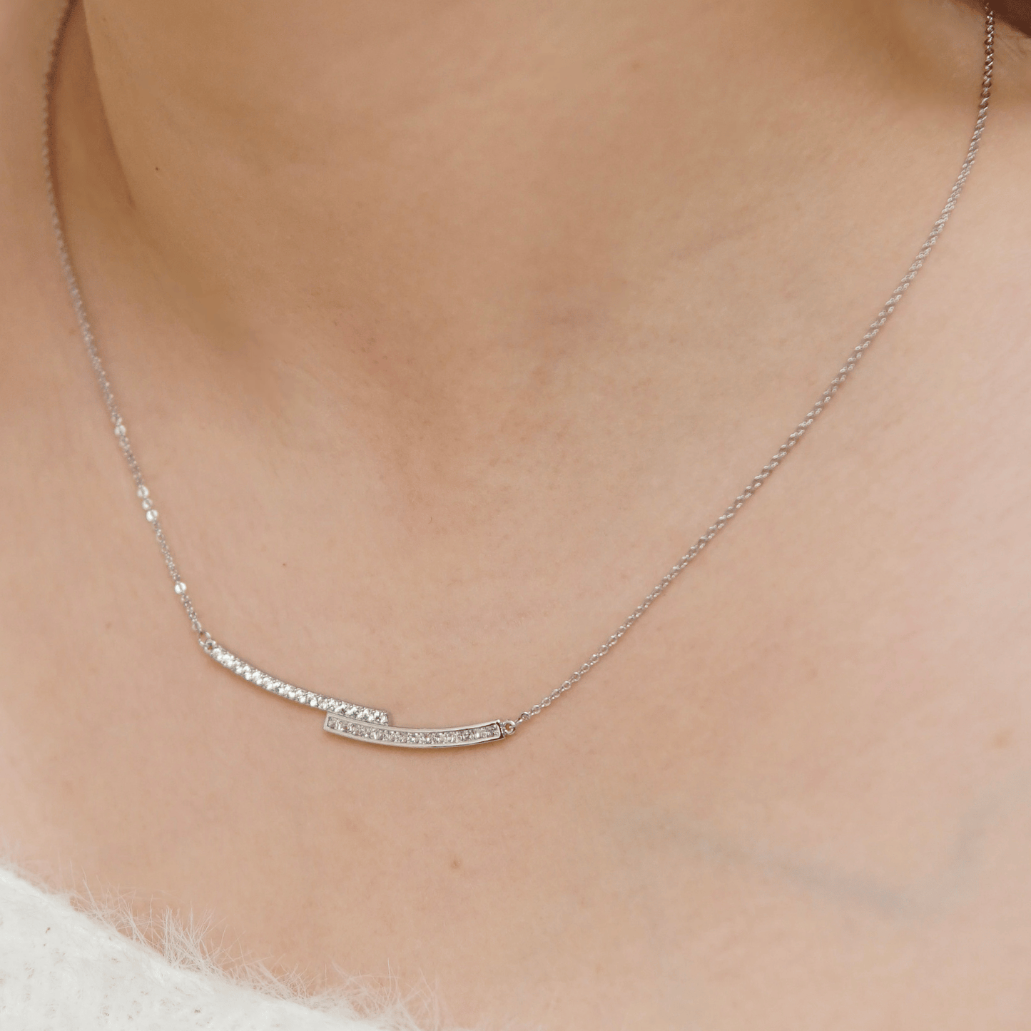 vaz necklace in rhodium
