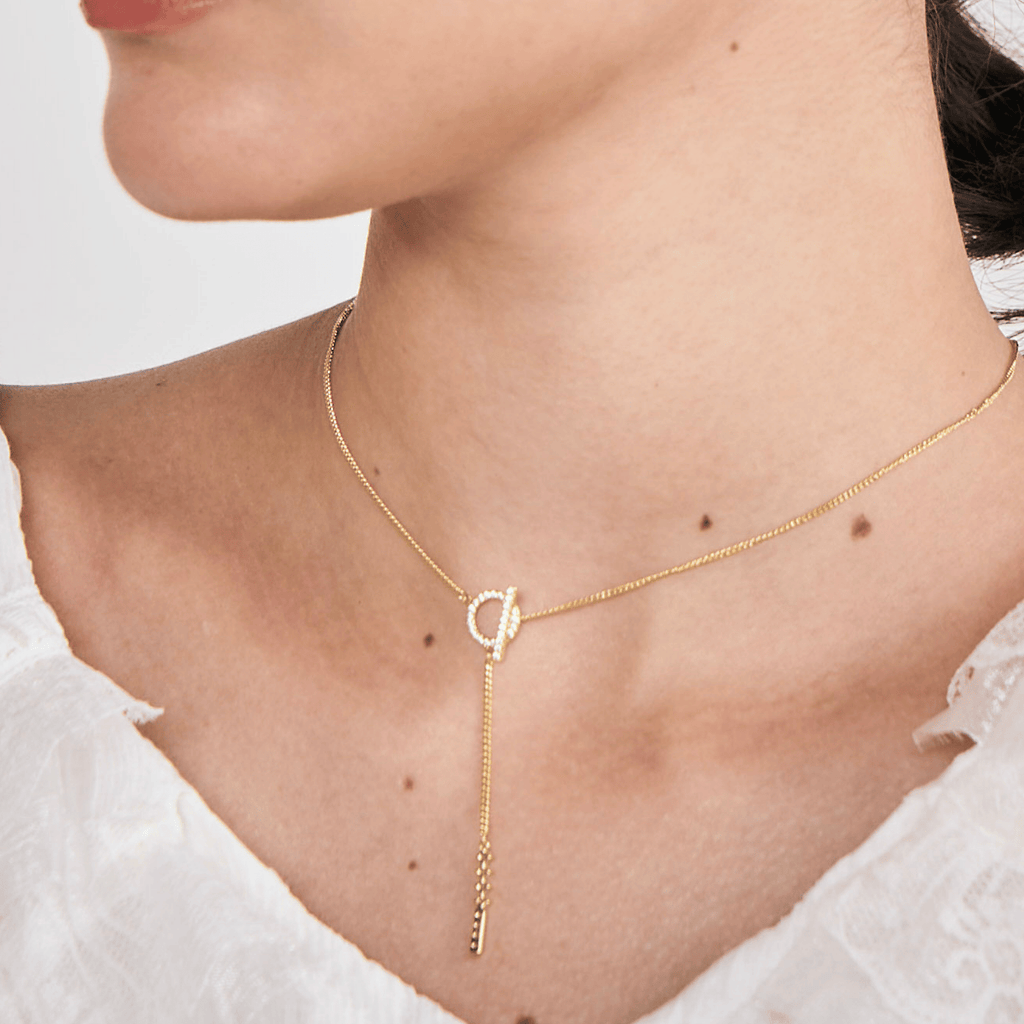 Voanne Necklace in Gold