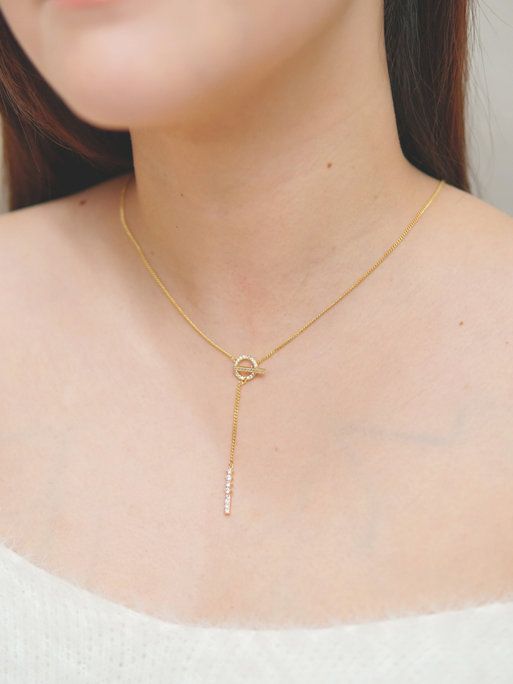 voanne pendant necklace in gold