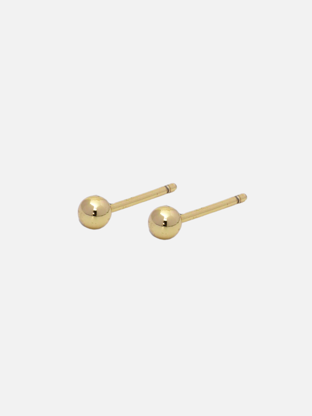 xia stud earrings in gold (3mm and 4mm)