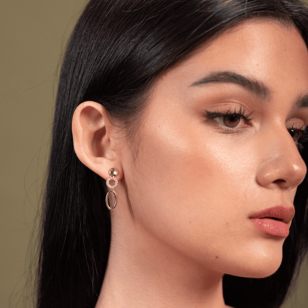 Xyliana Dangling Earrings in Gold