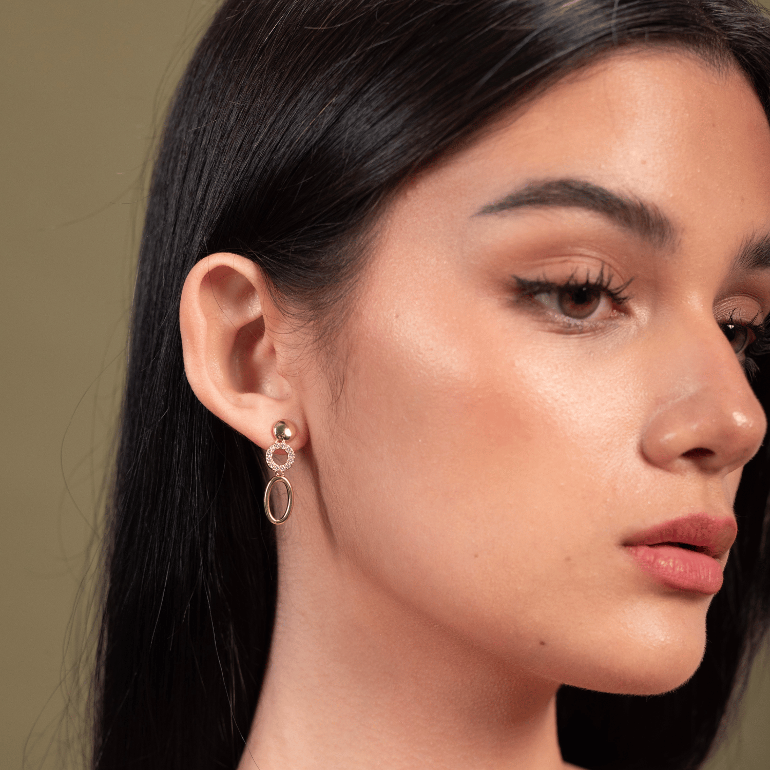 Xyliana Dangling Earrings in Gold