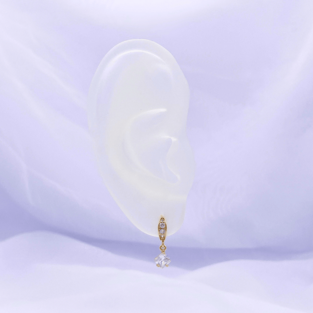 Xynara Hoop Earrings in Gold