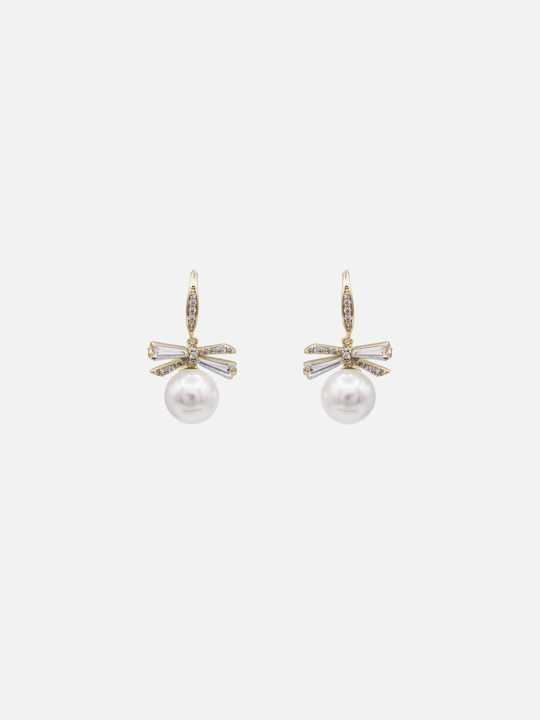 Xynia Drop Earrings in Gold