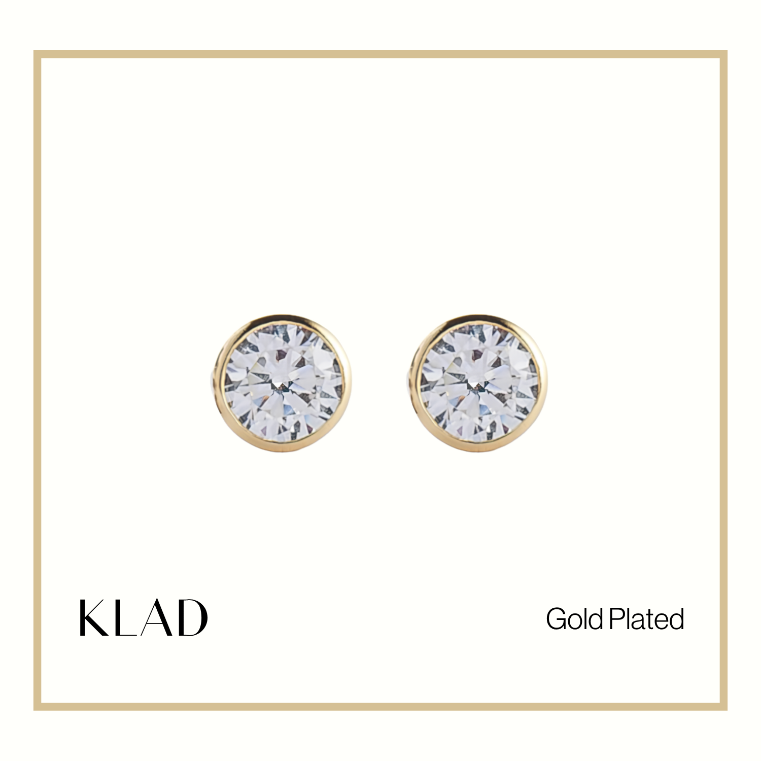 Zandra Stud Earrings in Gold