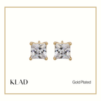 Zoe Stud Earrings in Gold
