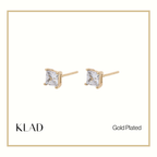 Zoe Stud Earrings in Gold