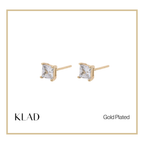 Zoe Stud Earrings in Gold